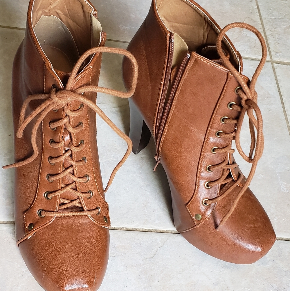 Ankle boots